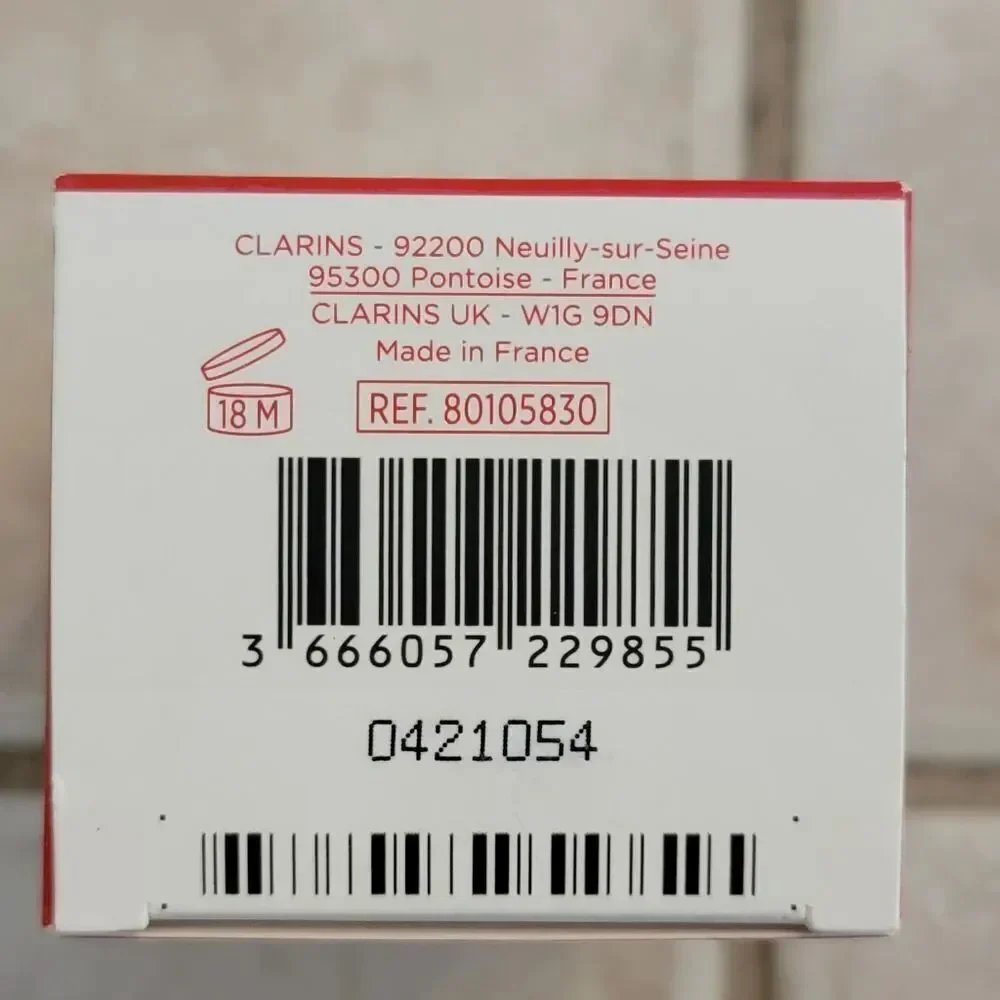 Clarins Bright Plus Advanced Serum - White and Red